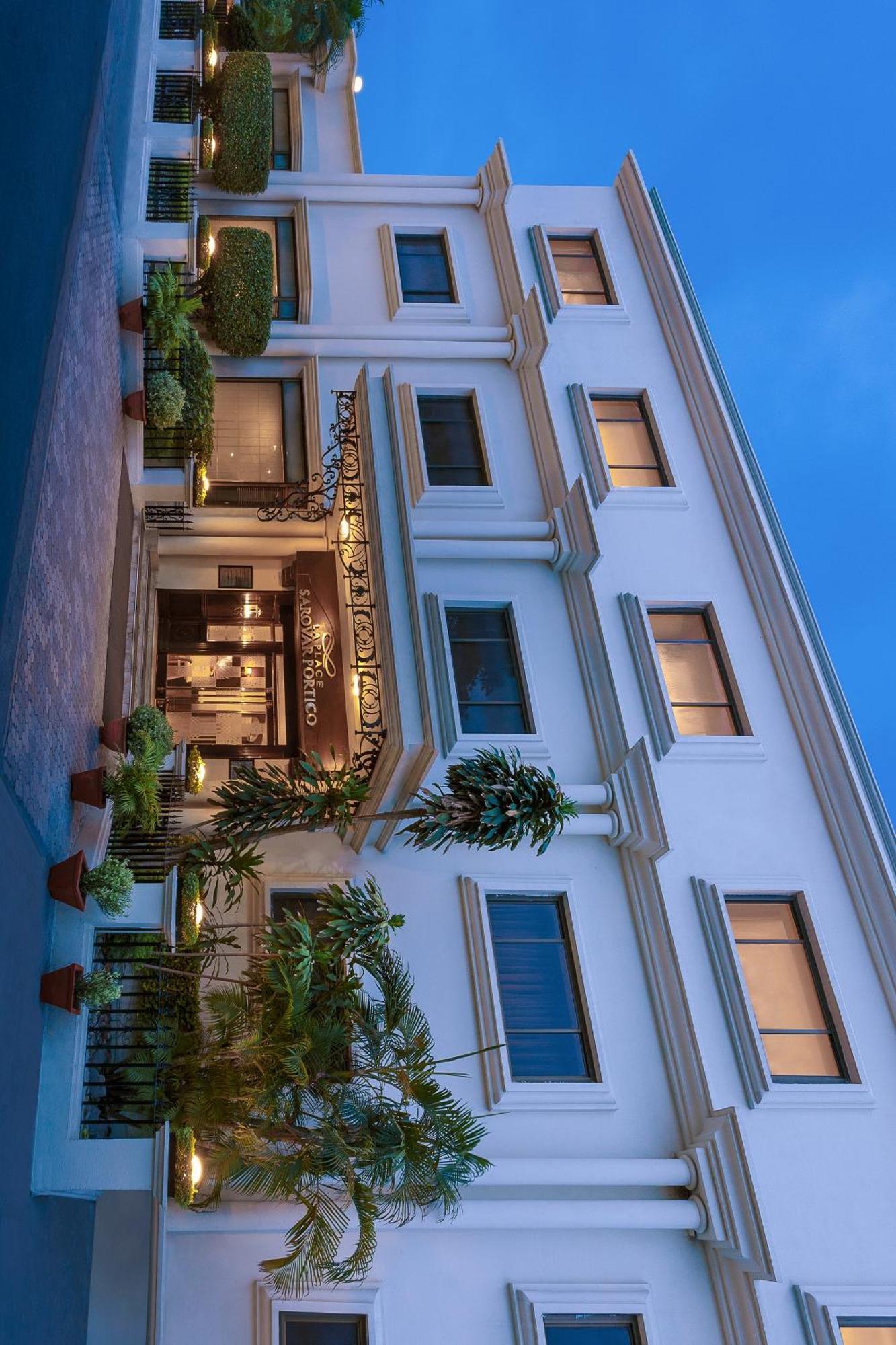 La Place Sarovar Portico Lucknow Dış mekan fotoğraf
